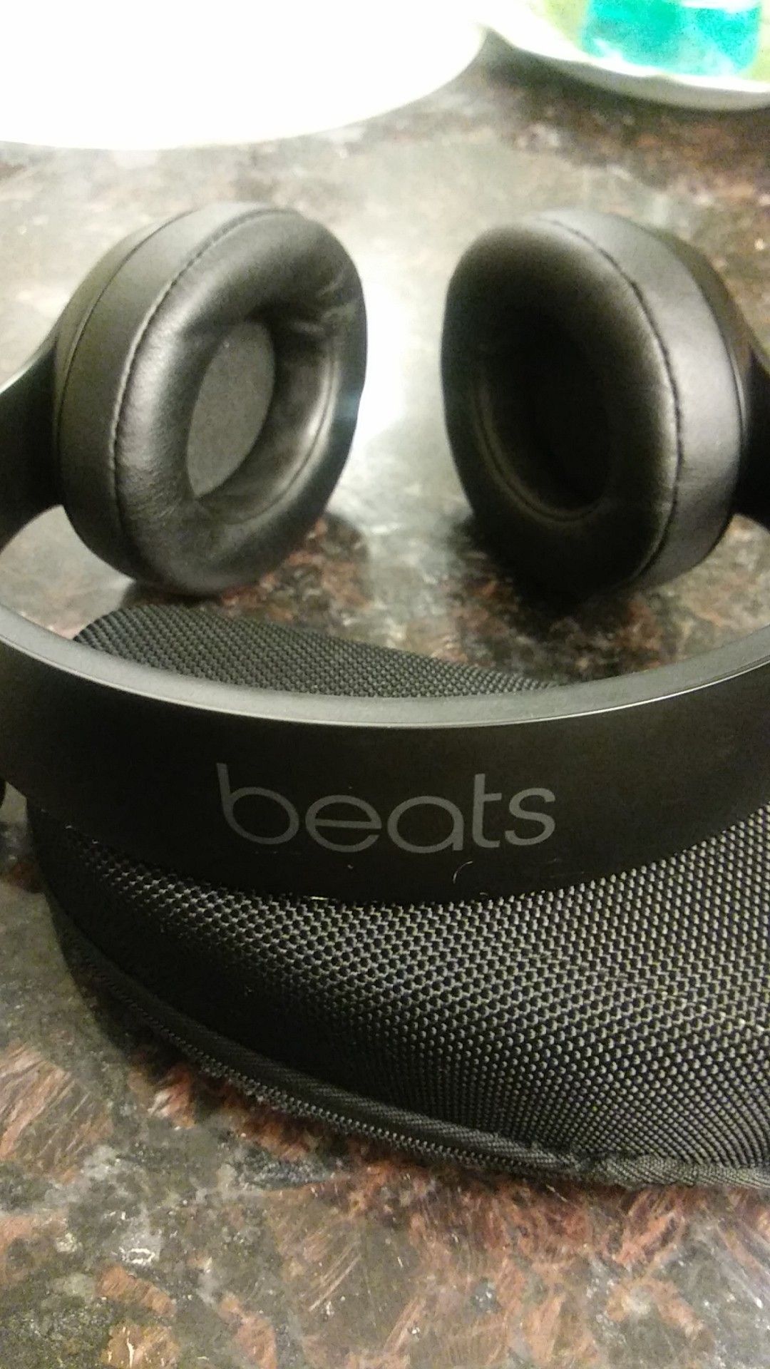 Beats by Dre studio3 wireless headphones