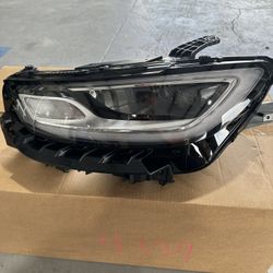 2023 Chrysler Pacifica Headlight 
