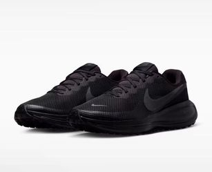 Nike Revolution 8 Size 11