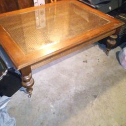 Ethan Allen British Style Coffee Table 