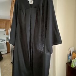 Jostens Black Graduation Gown & Cap, Size 5’4-5’6