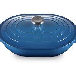 Le Creuset Enameled Cast Iron Signature Oval Casserole with Lid, 3.75 Quart, Marseille