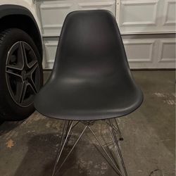 Midcentury 17"“Eiffel Wire" Eames dupe/knockoff Molded Plastic & Chrome Steel Dining Side Chair
