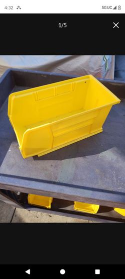 Uline bins, 11"x5"x5.5" #12415. They have chips and some miner cracks. Overall doesn't affect it function. $1.25 each. l have a few hundred. I can del