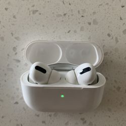Air Pods Pro.