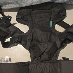 Infantino Convertible Carrier 