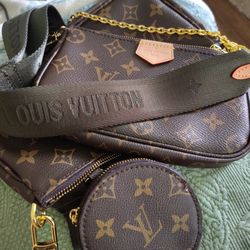 Louis Vuitton 
