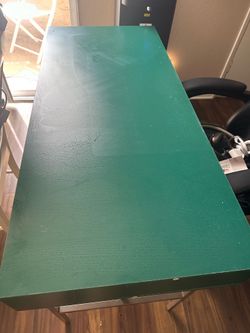 Desk free