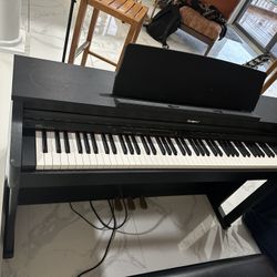 Roland HP-203 Digital Piano 