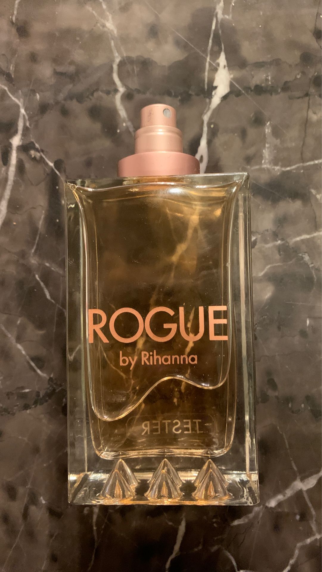 Rihanna rogue perfume