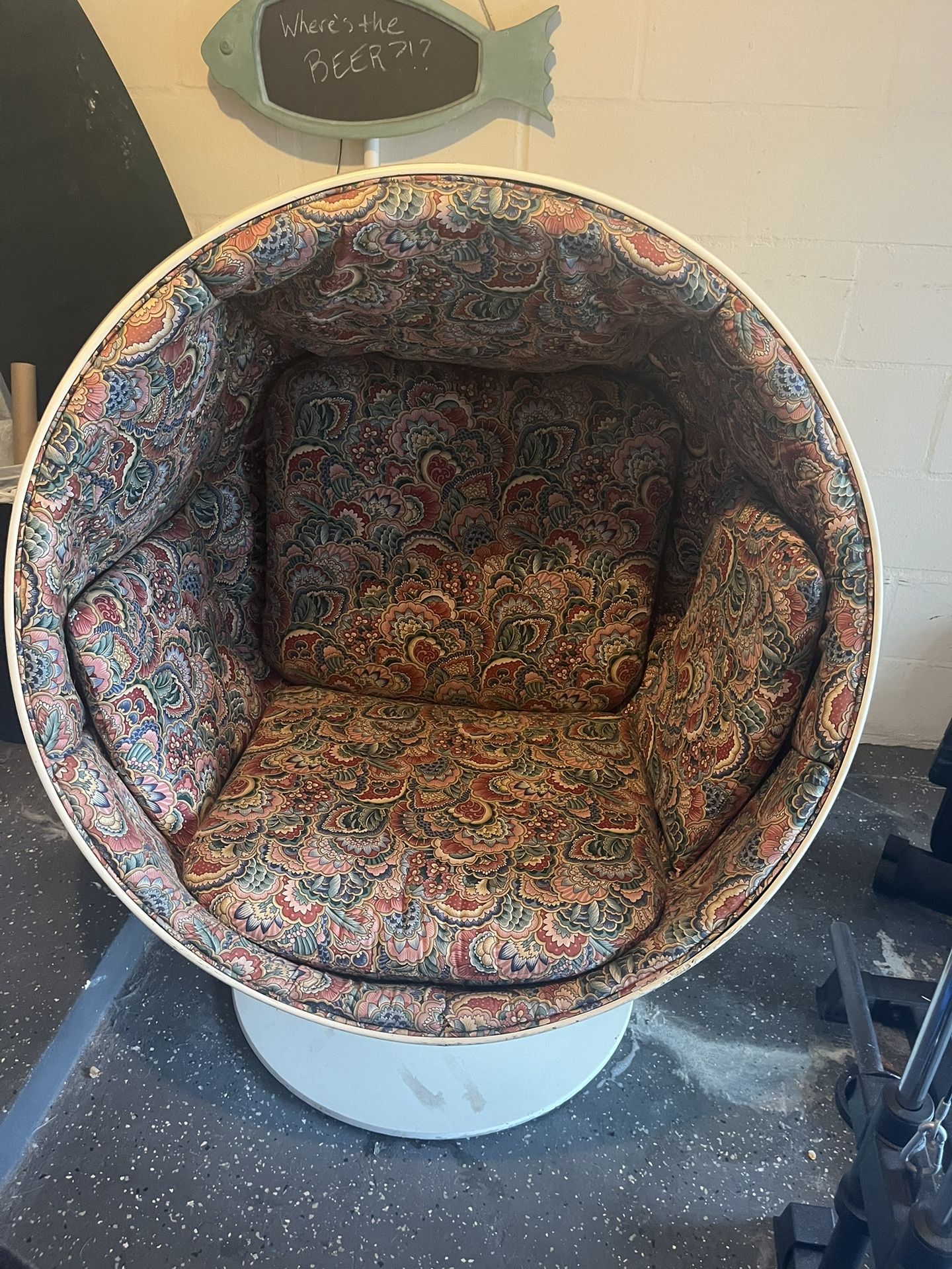 Original Ball Chair By Eero Arnie