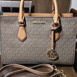 Michael Kors Purse And Wallet