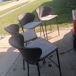 4 High Chairs