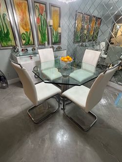 4 White leather chairs