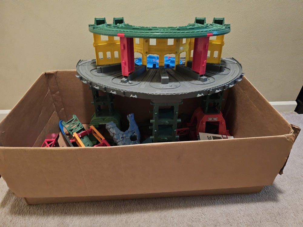 Thomas and Friends Super Station