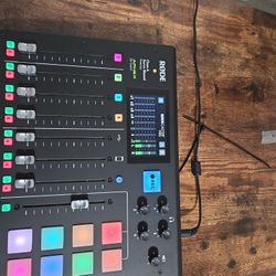 Rodecaster Pro 