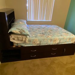 Queen Bed Set