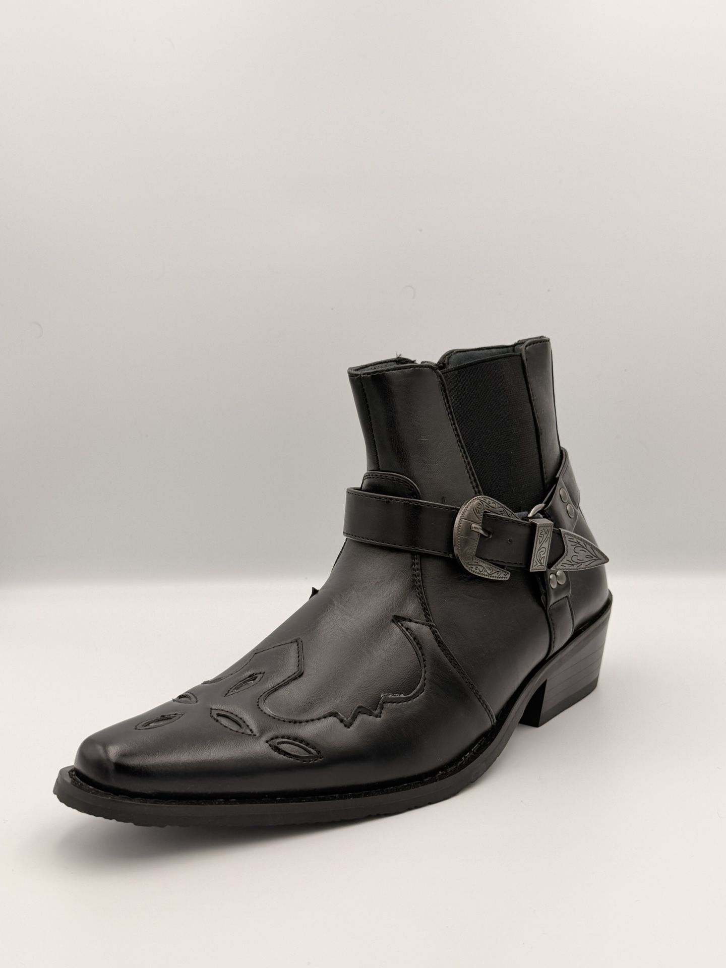 Alberto Fellini W1TCJ men's cowboy boots