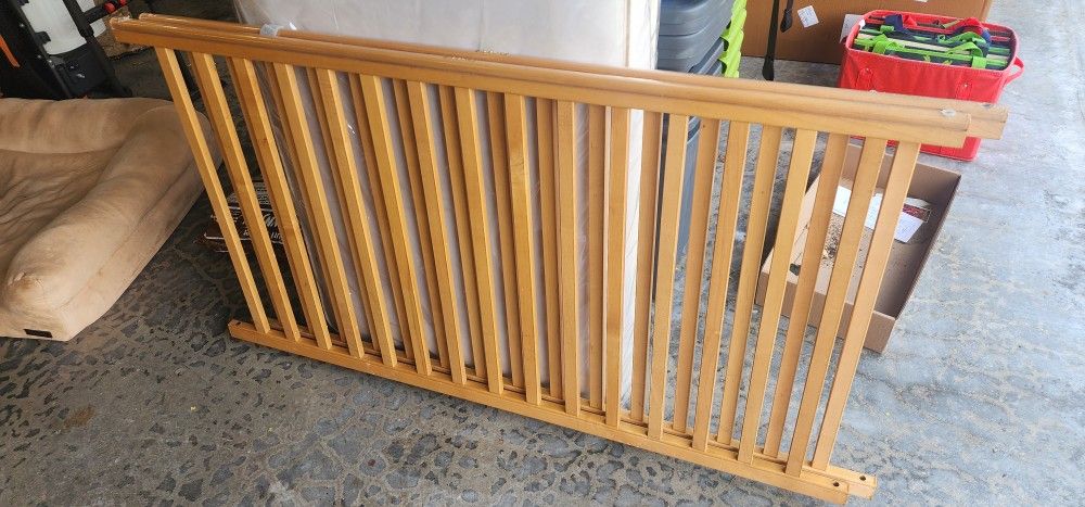 Maple Crib Complete With Matress