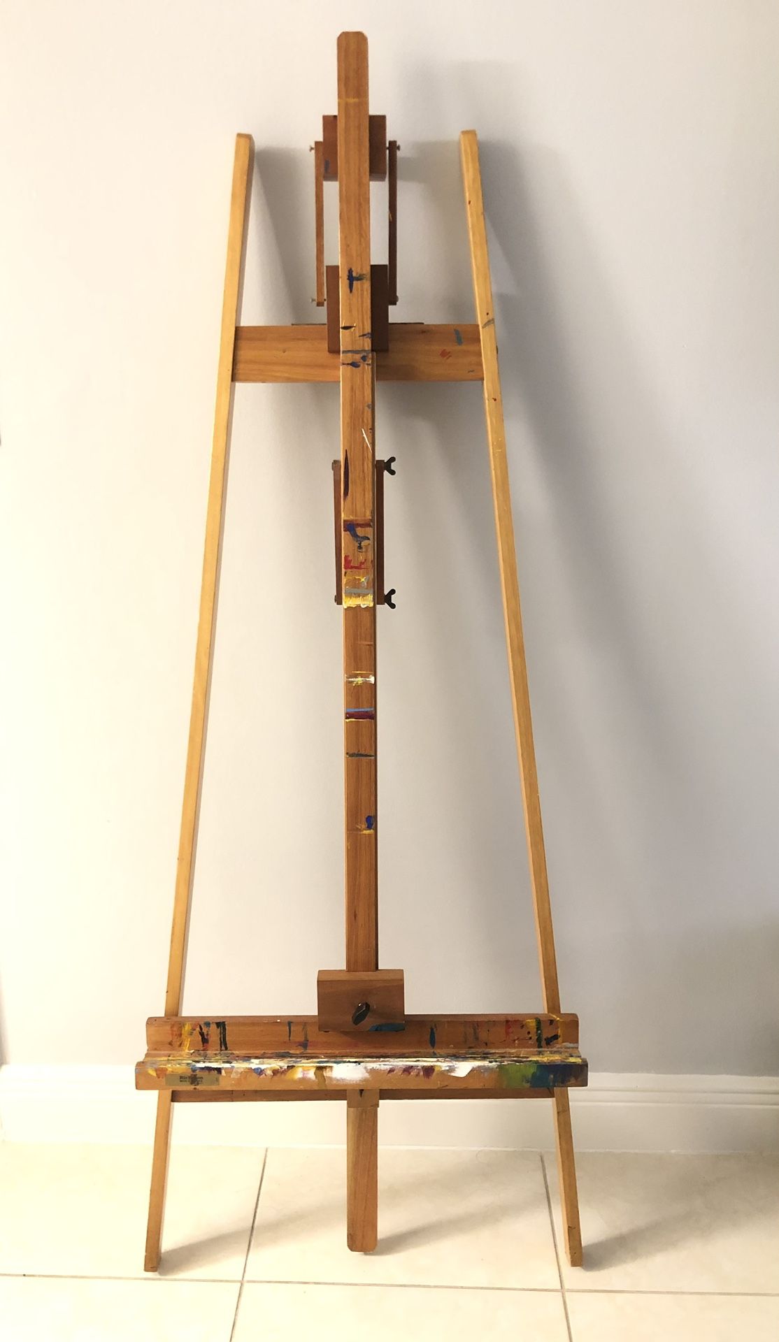 Cascade Easel