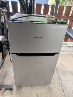 Mini fridge!!