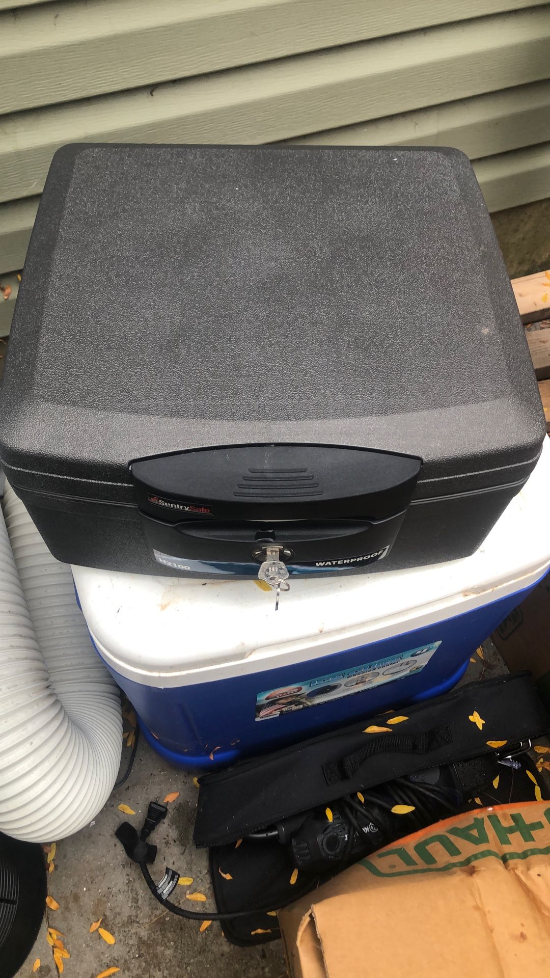 Pre Owned SentrySafe H2100 FIRE-SAFE Waterproof Chest, 0.36 Cubic Feet, Gray