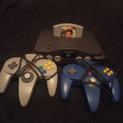 My favorite game Goldeneye 007 Project 64 using a ps4 controller