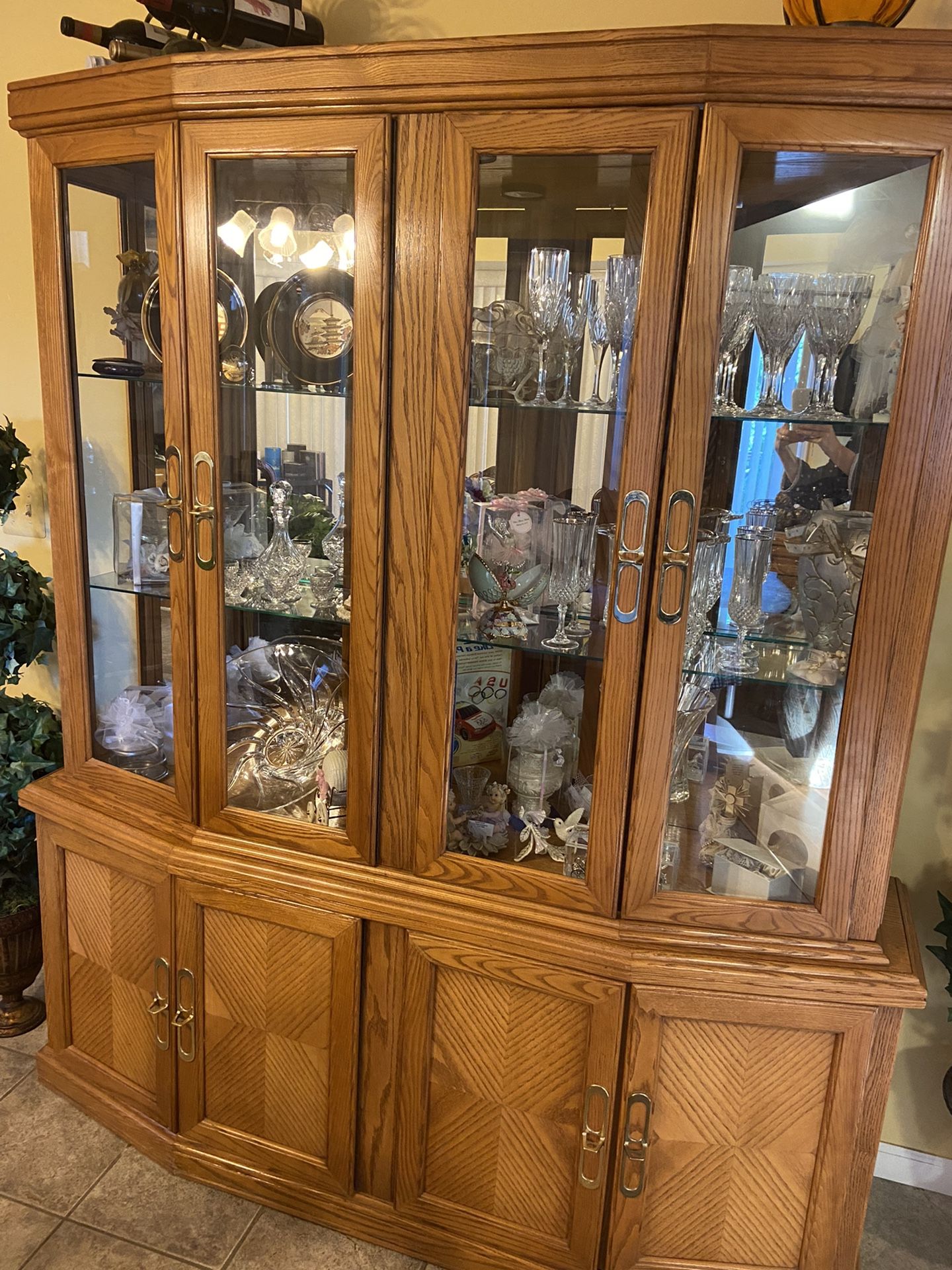 China Cabinet And Buffet