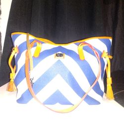Dooney & Bourke Bag
