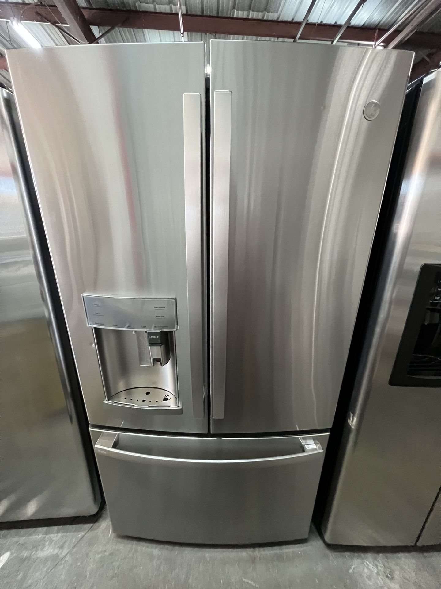 Ge Profile Counter Depth Refrigerator w/ Keurig 
