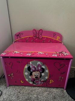Minnie Mouse light & Chest Box