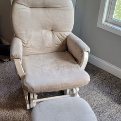 Glider Chair With Matching Foot Rest