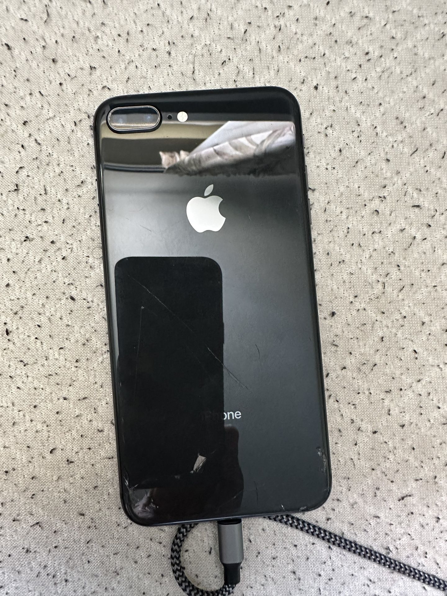 IPHONE 8 PLUS (black) for Sale in Huntington Beach, CA - OfferUp