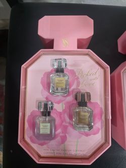 VICTORIA'S SECRET 3-Piece Bombshell Mini Eau de Parfum Gift Set ft. Exclusive Bombshell Bouquet
