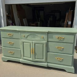 (Free Delivery) Sage Green Refinished 9 drawer Dresser