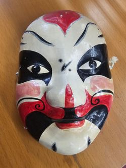 Lot of 2 China Chinese Polychrome Paper Mache Theater masks Ex. Museum Coll.