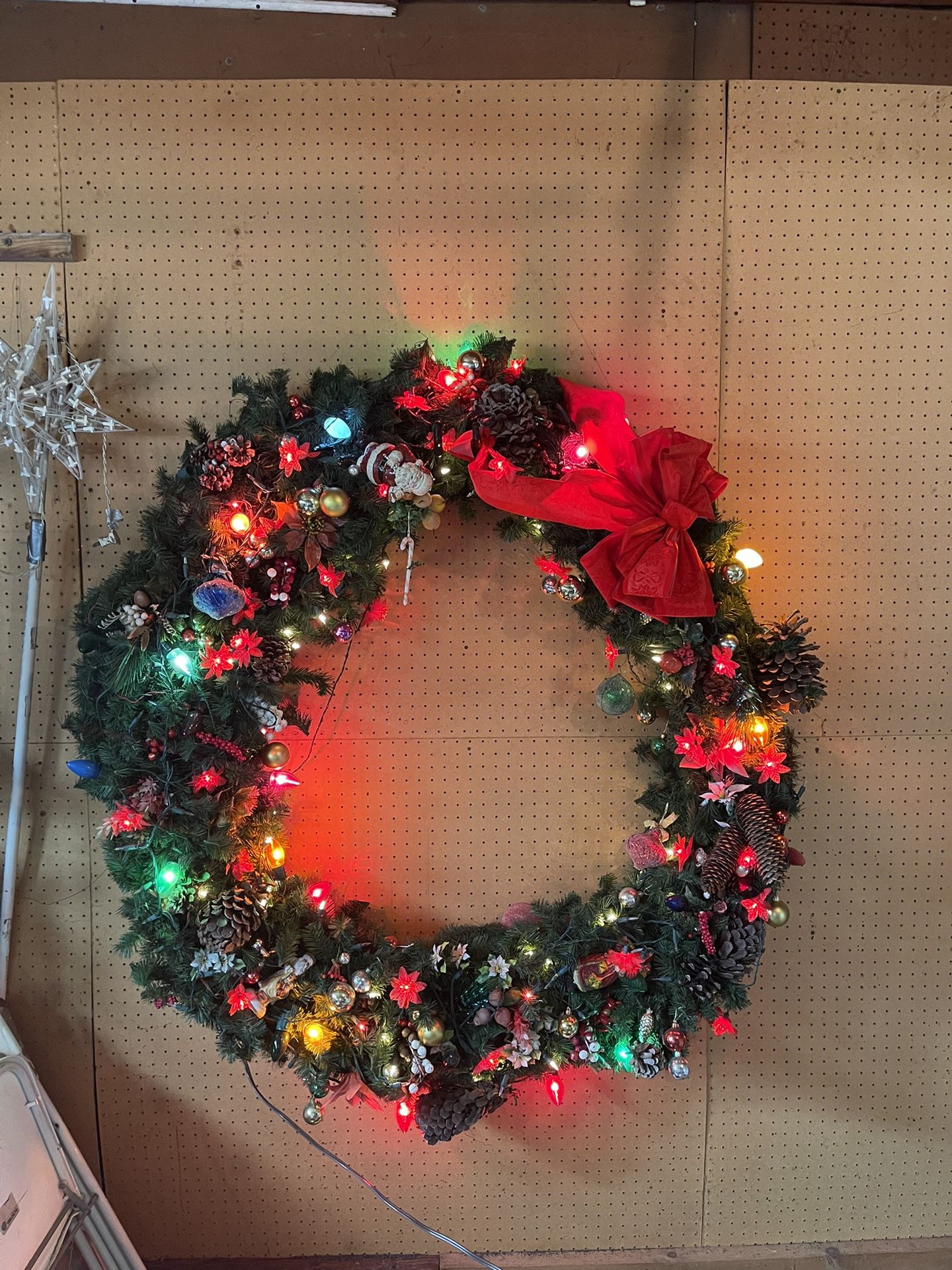 Huge Indoor Outdoor Artificial Christmas Wreath 