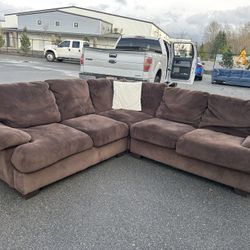 Sectional Couch 
