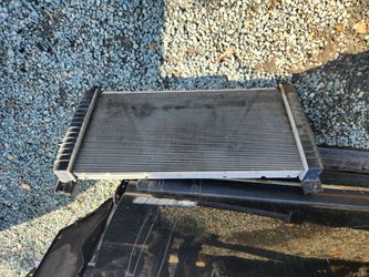 Parts silverado  chevy radiator