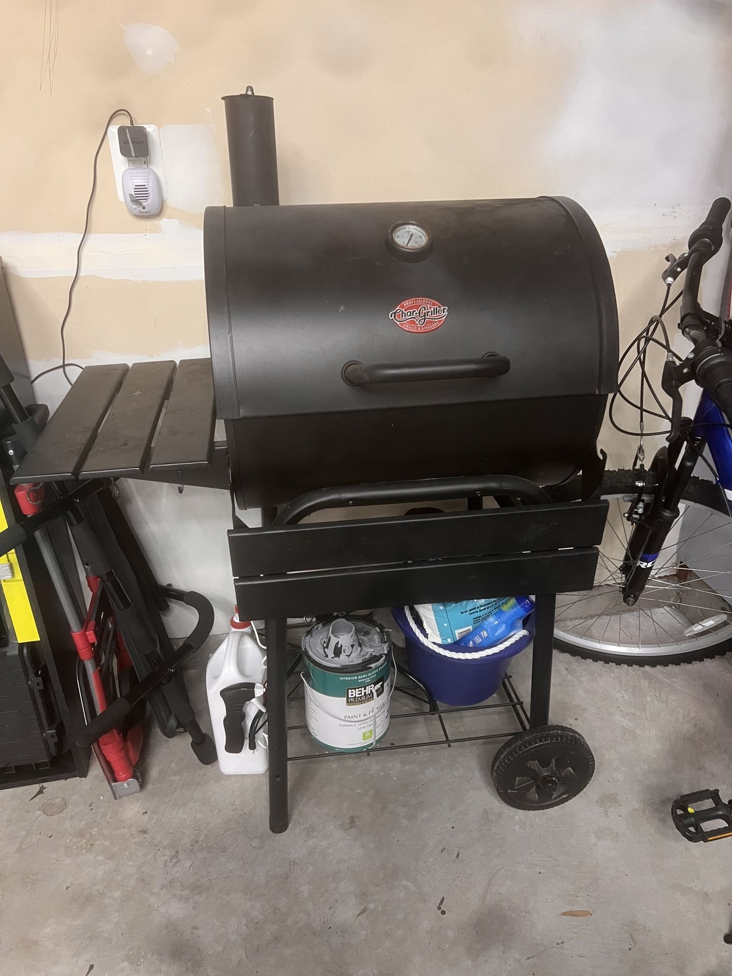 BBQ PIT