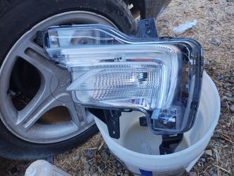 LUZ POSTERIOR DERECHO BUICK  ENCLAVE 2018 AL 21