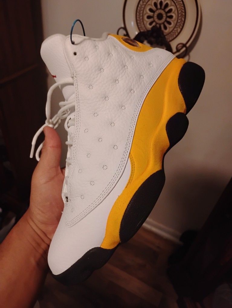 AJ 13 SIZE 10