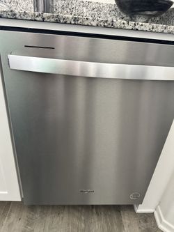 Whirlpool Dishwasher