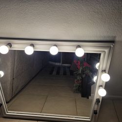 Vanity Mirror 