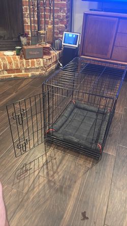Small dog crate with pad