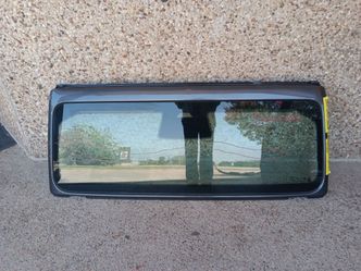 2020-23 Jeep Gladiator Front Frame Glass