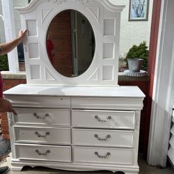 White Cute Furniture