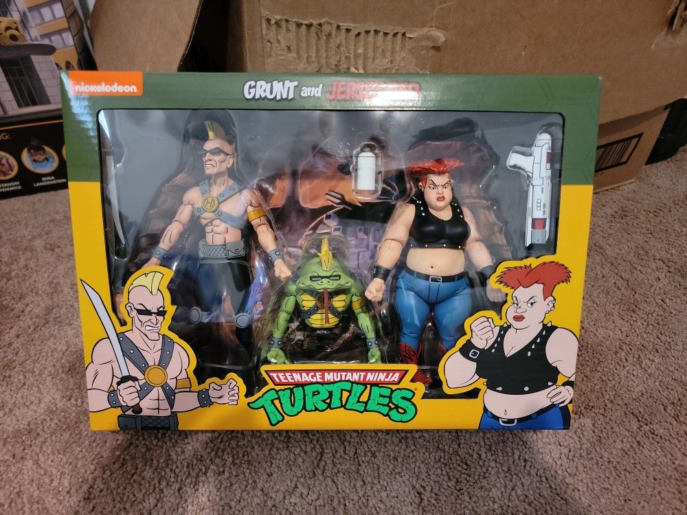 Tmnt Grunt And Jersey Red