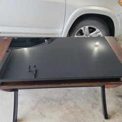 Office desk 