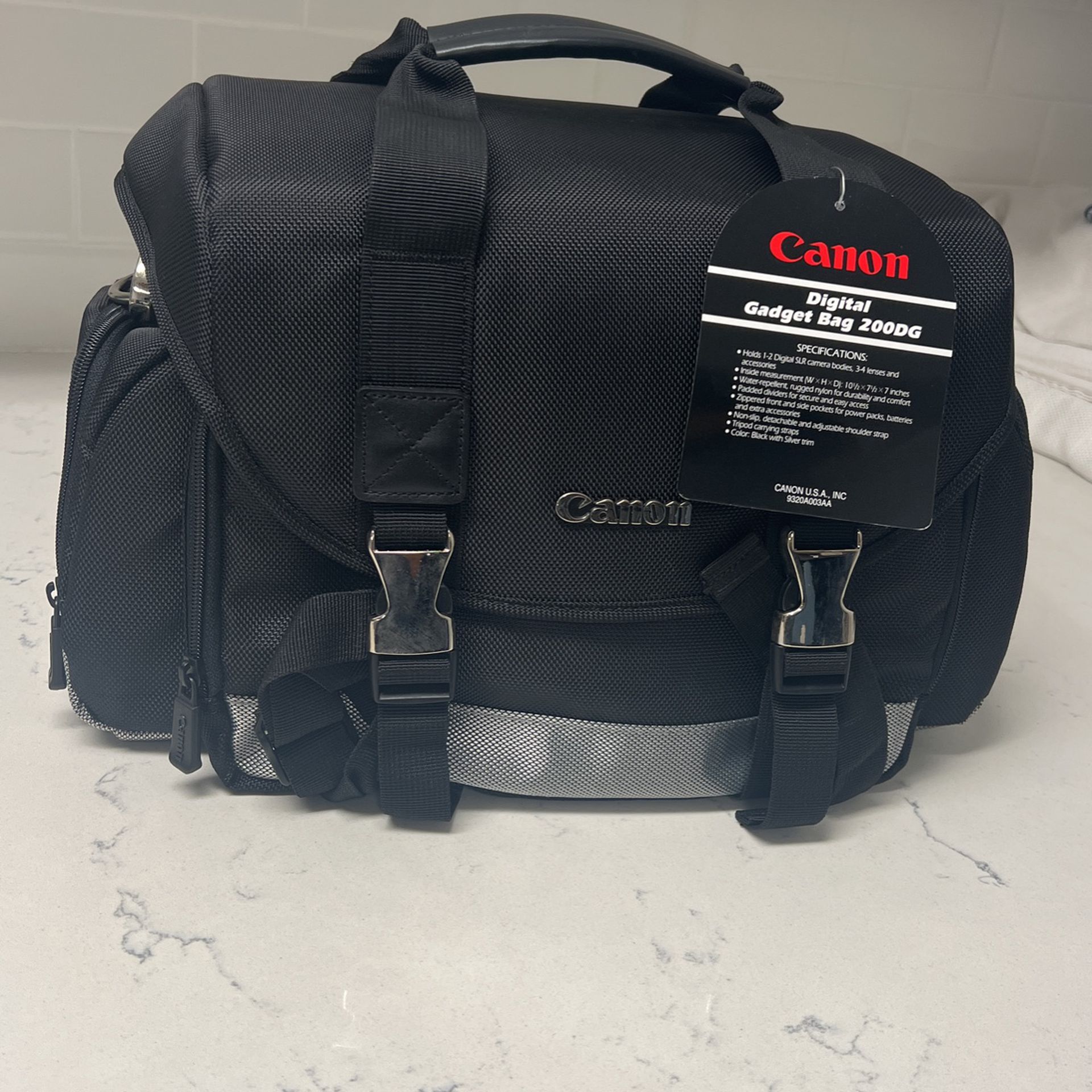 NEW - Canon Digital Gadget Bag
